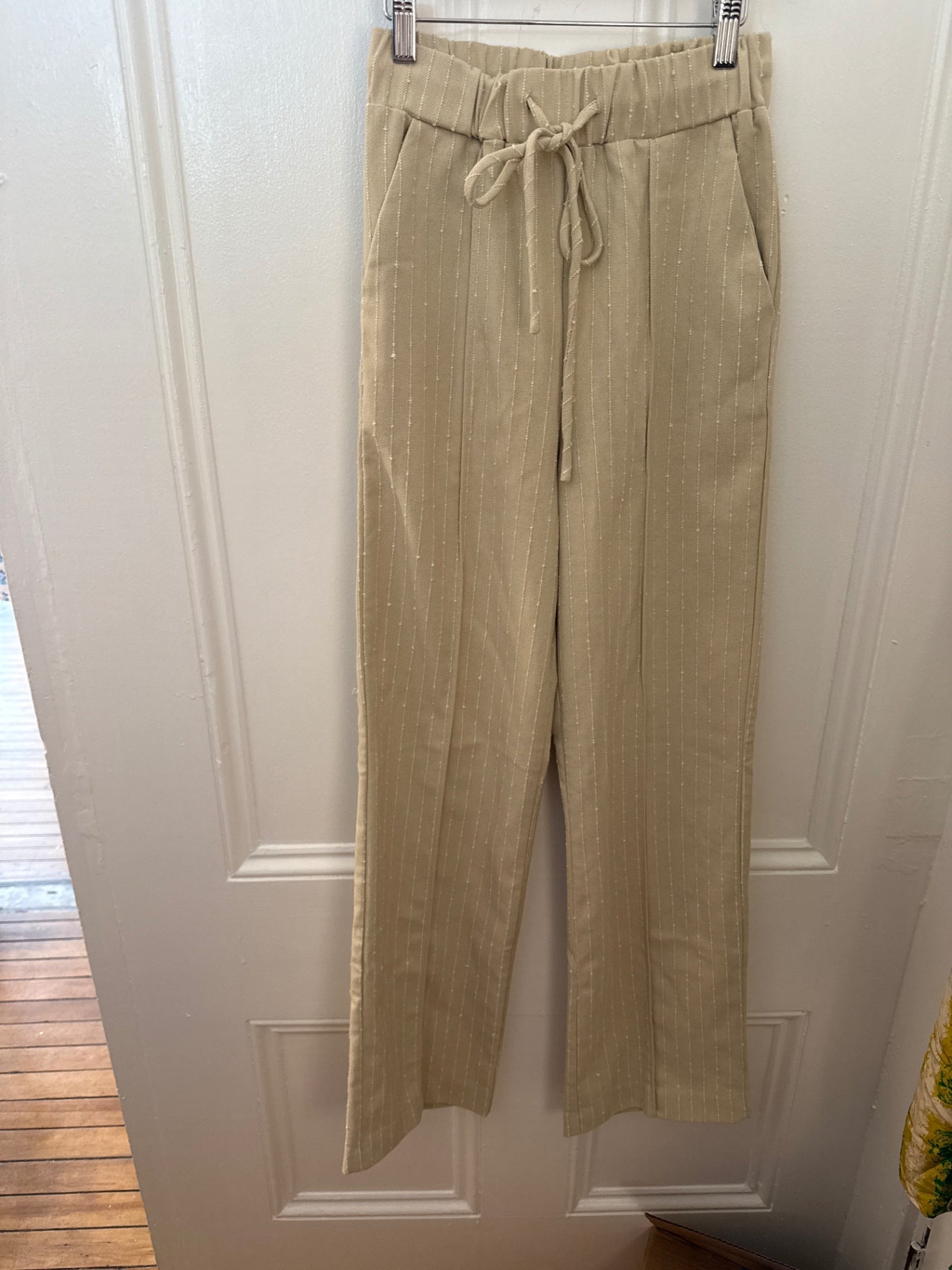 Line and Dot Pants XS New without tags
