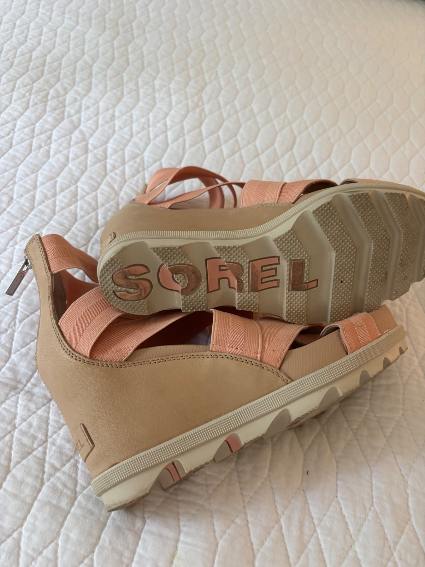 Sorel platform sandal 8.5/9 EUC