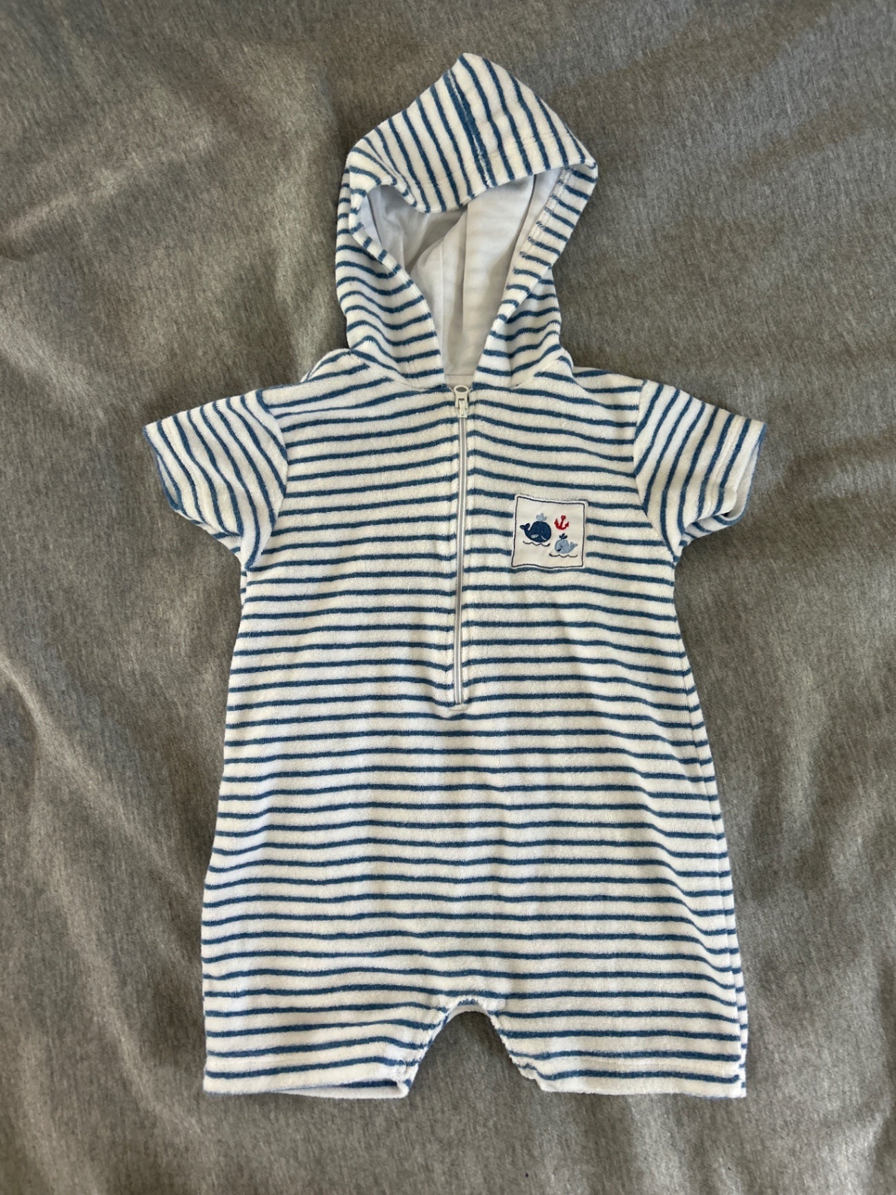 Kissy kissy Romper 9 months Very Good
