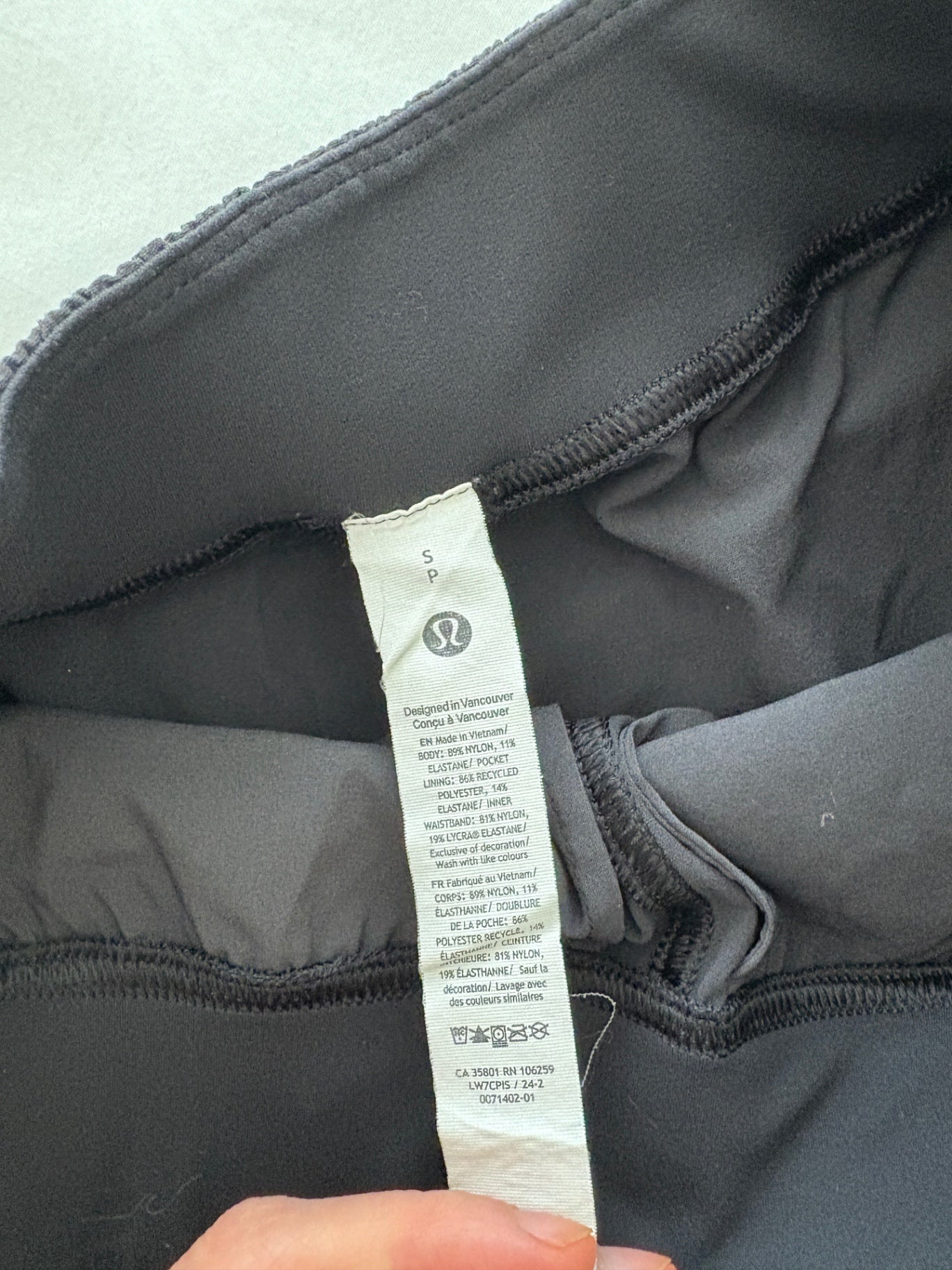 Lululemon Shorts S Very Good