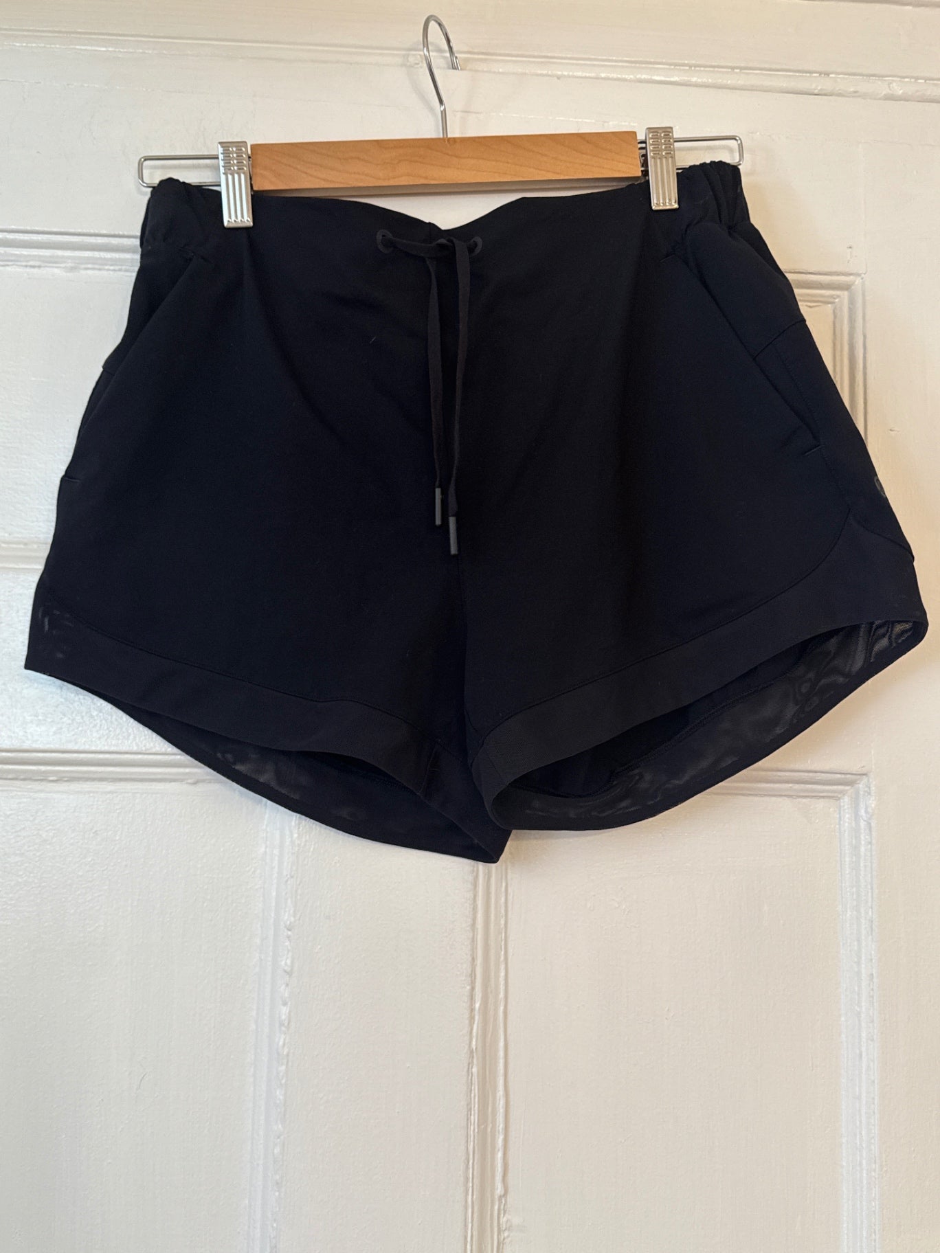 Lululemon Shorts 8 Very Good