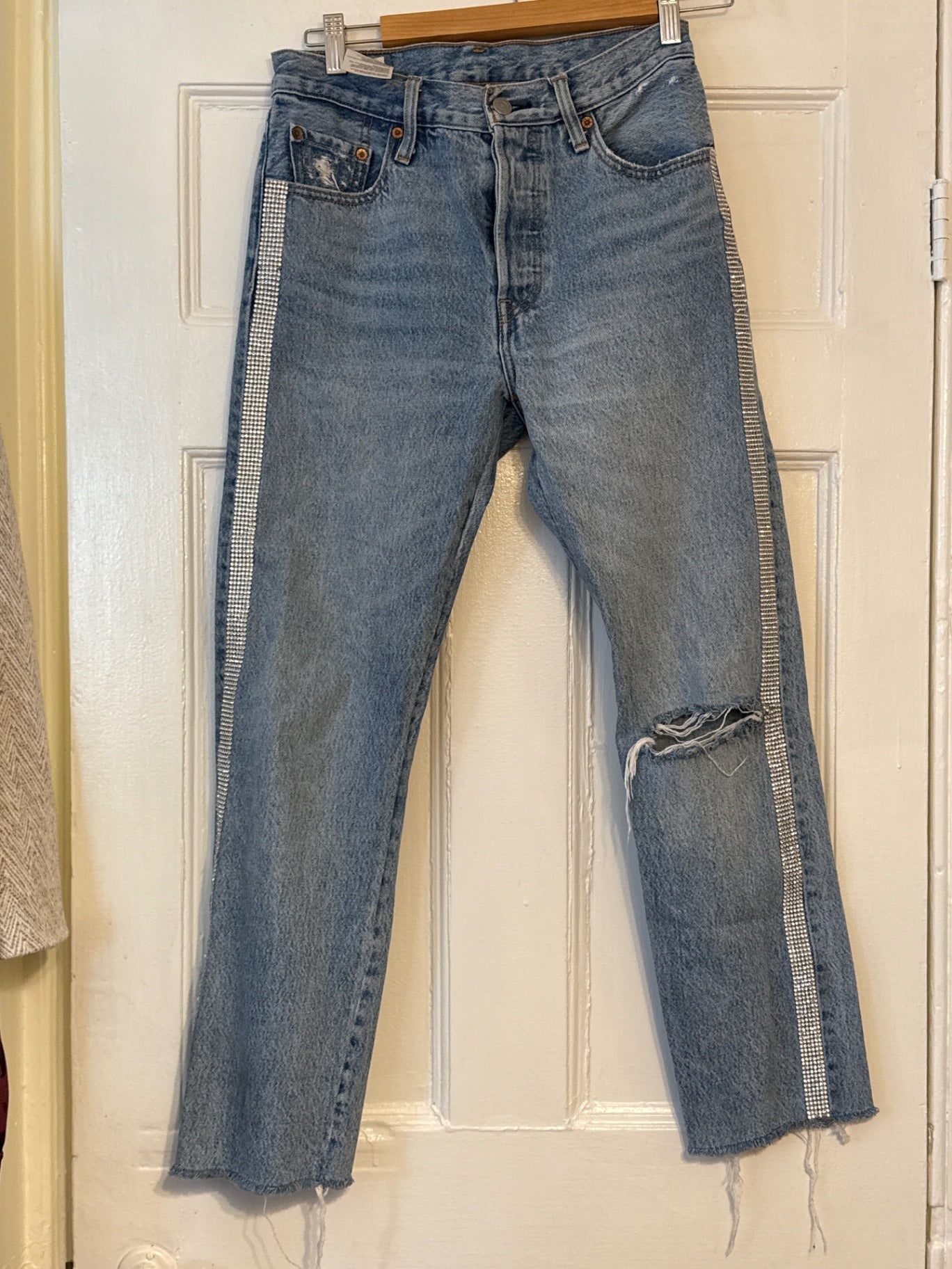 Levi Rhinestone Jeans 25 Very Good
