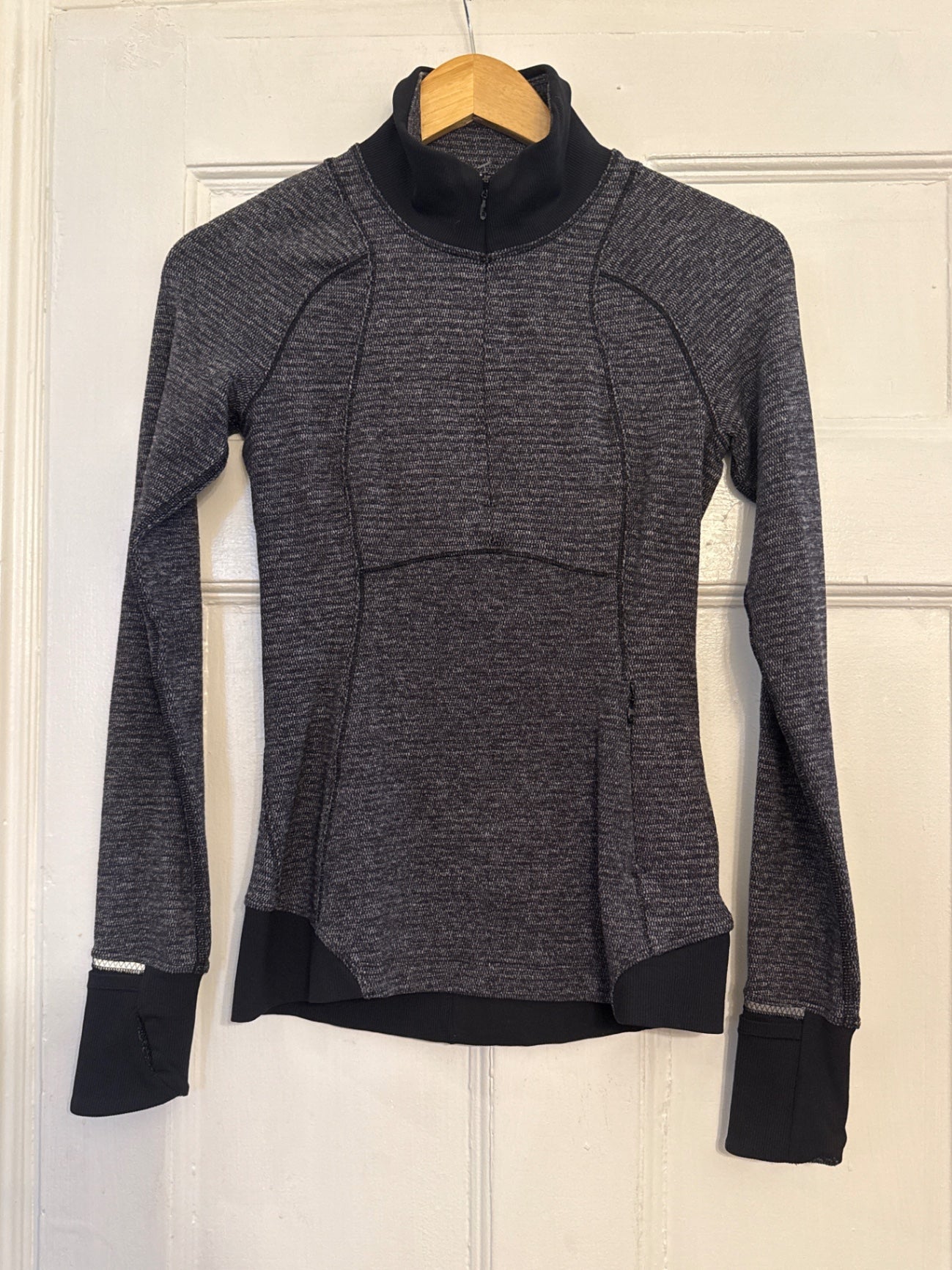 Lululemon Runderful 1/2 Zip Sweatshirt 2 Very Good