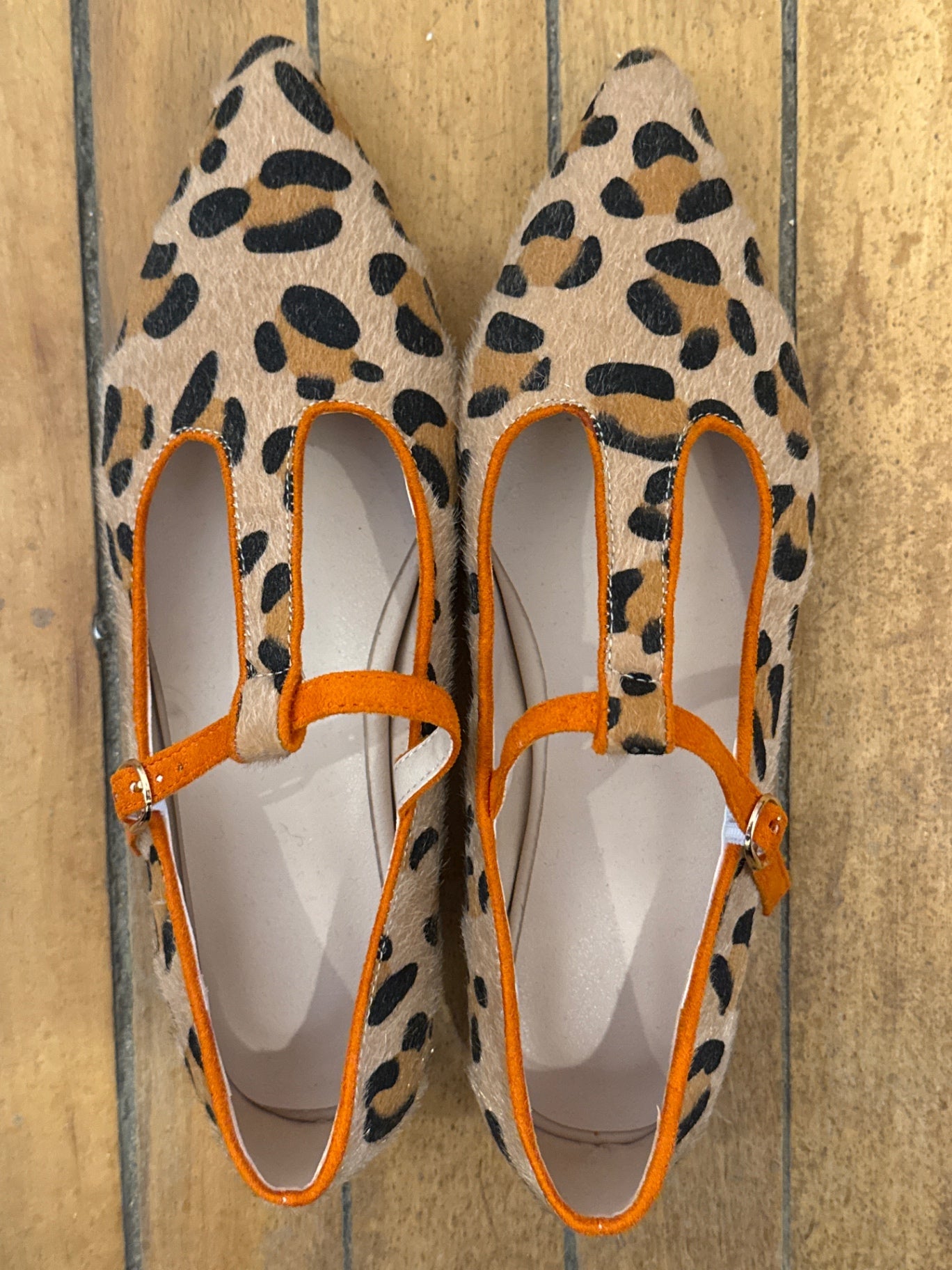 Leopard T Strap Shoes 8.5