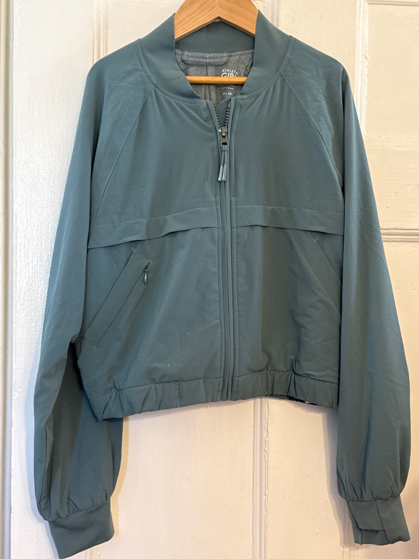 Athleta Girls Outerwear 8/10
