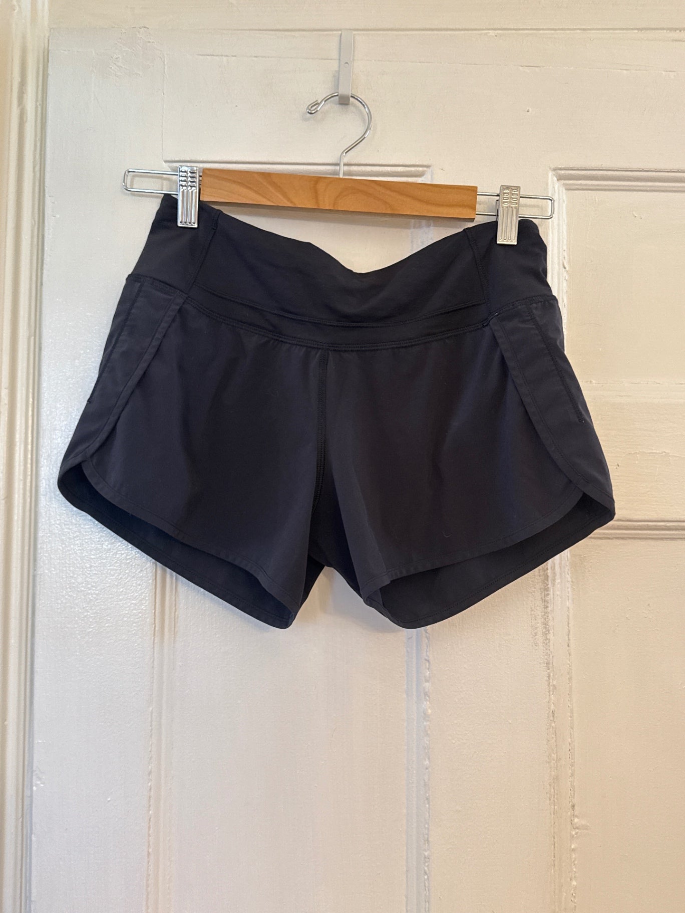 Lululemon Shorts 4 Very Good