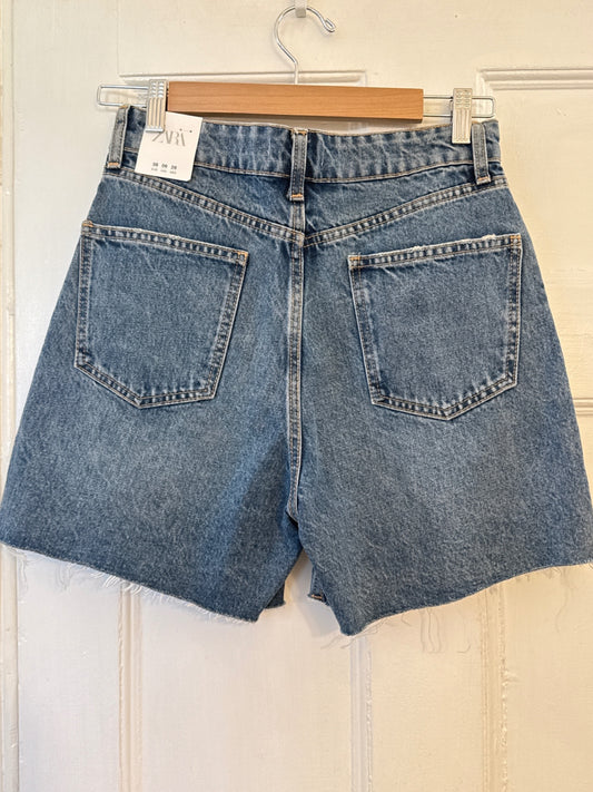 Zara Shorts 6 New with tags
