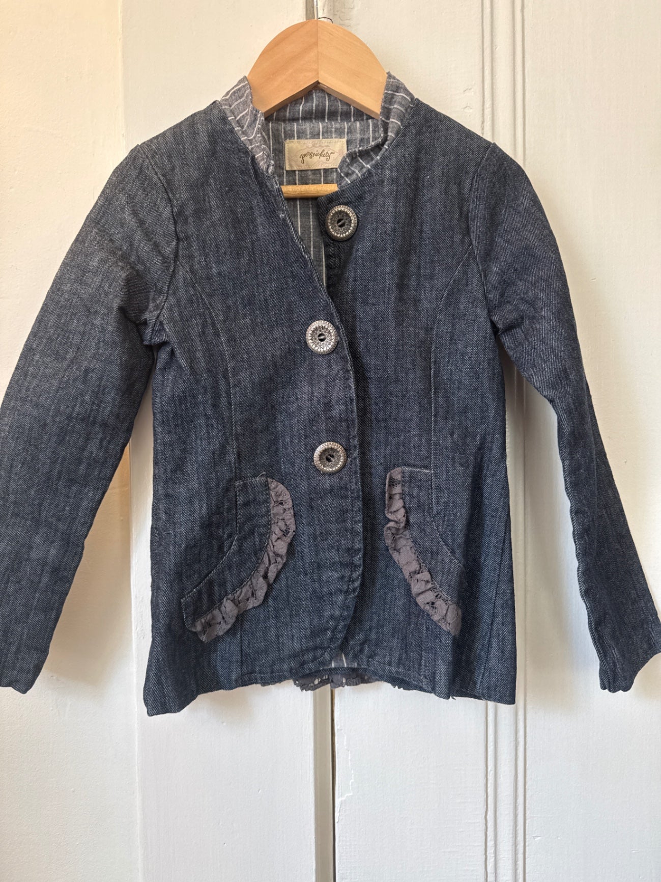 Persnickety Blazer 6 Very Good
