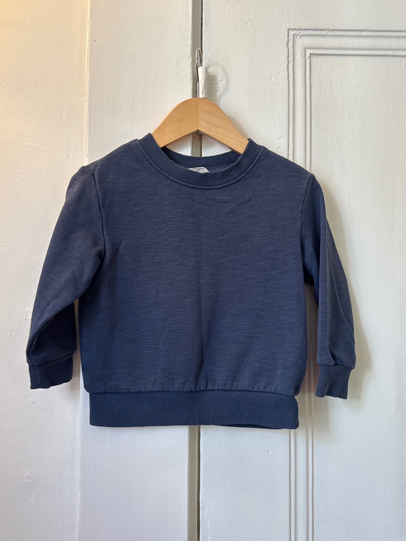 H&M Sweatshirt 2-4 Very Good