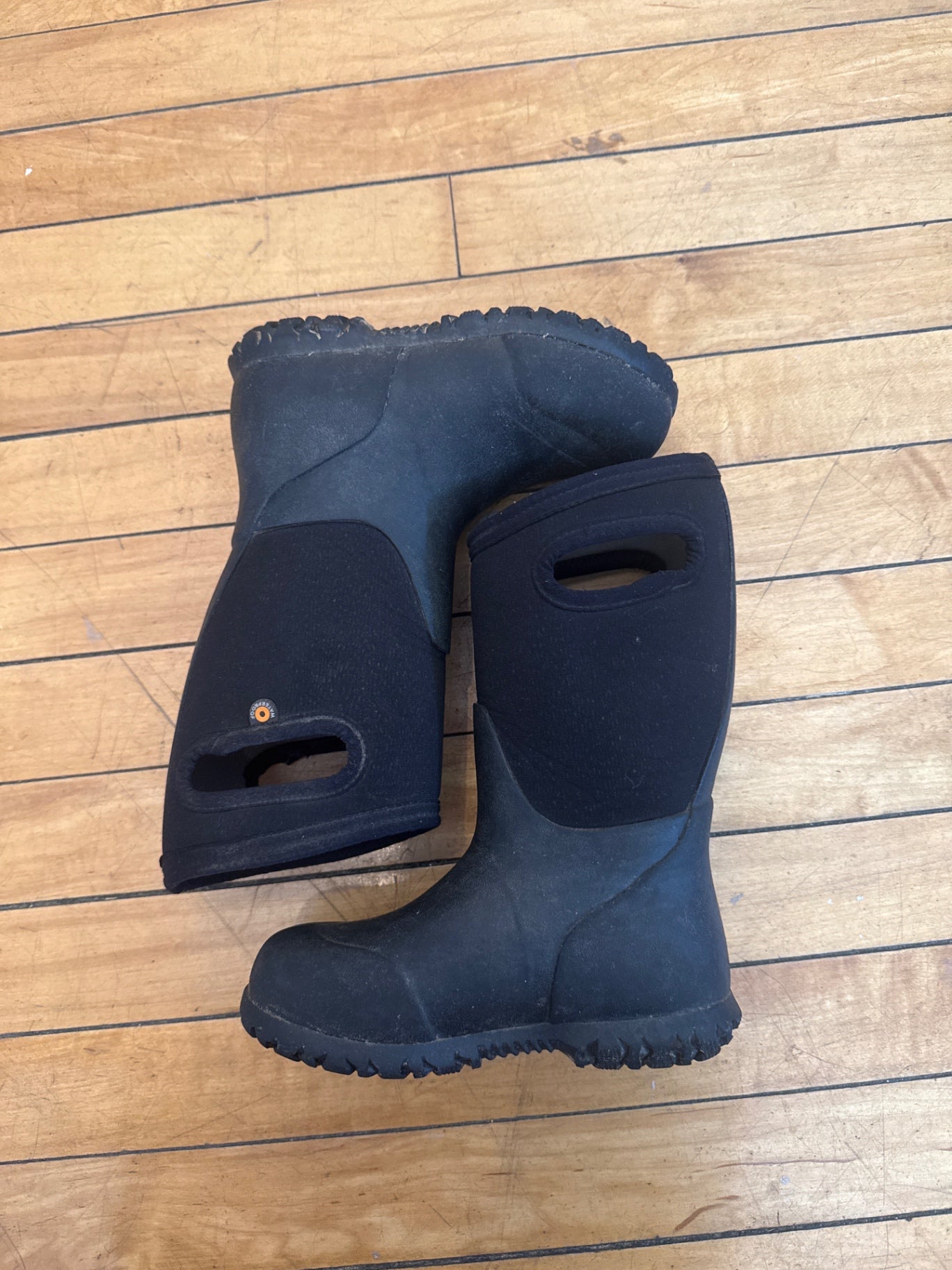 Bogs Shoes 11 Very Good