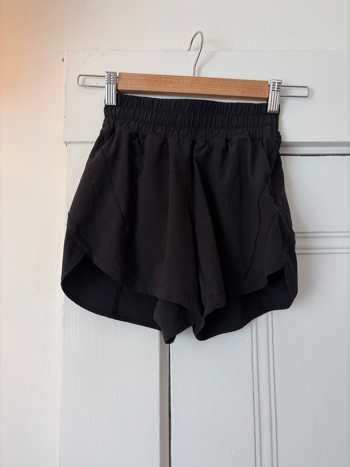 Lululemon Shorts S Very Good