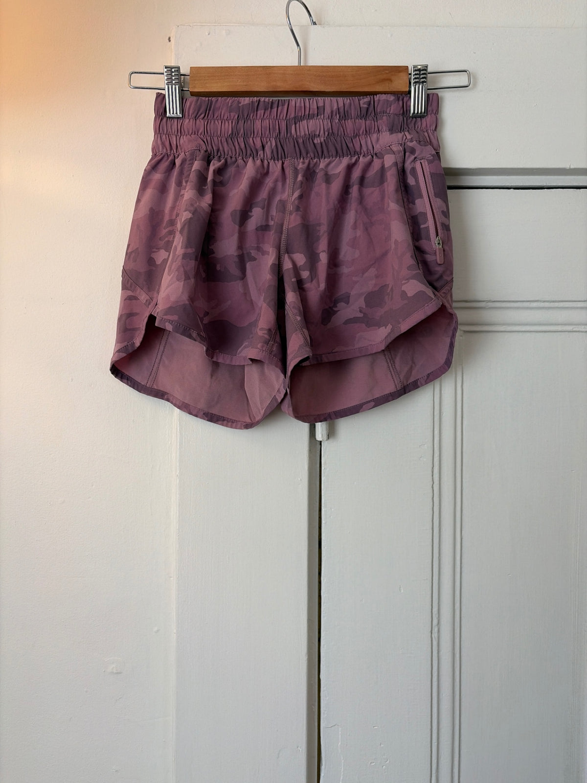Lululemon Shorts S Very Good