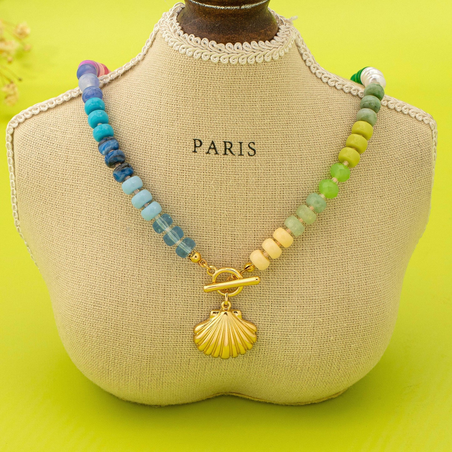 Rainbow Beaded Seashell Charm Necklace | 80N92899: Gold