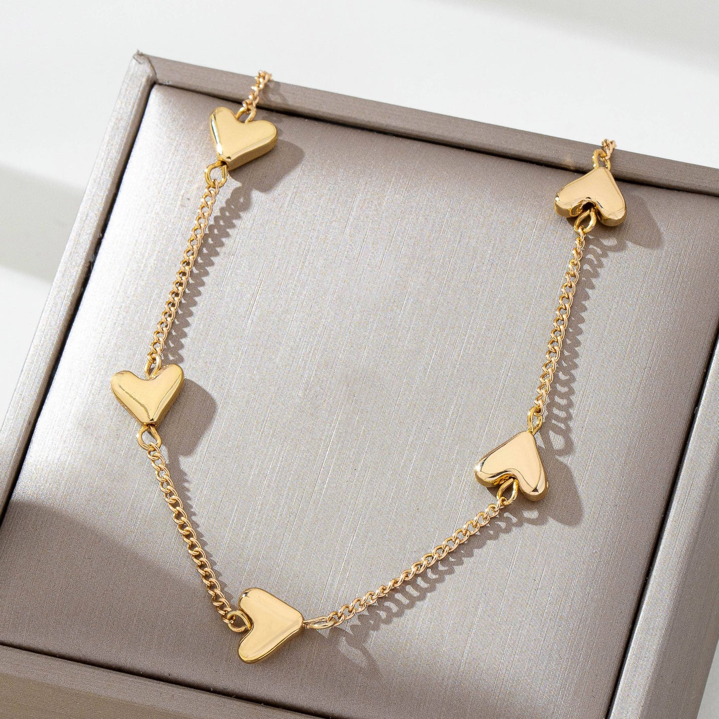 Heart Necklace - gold