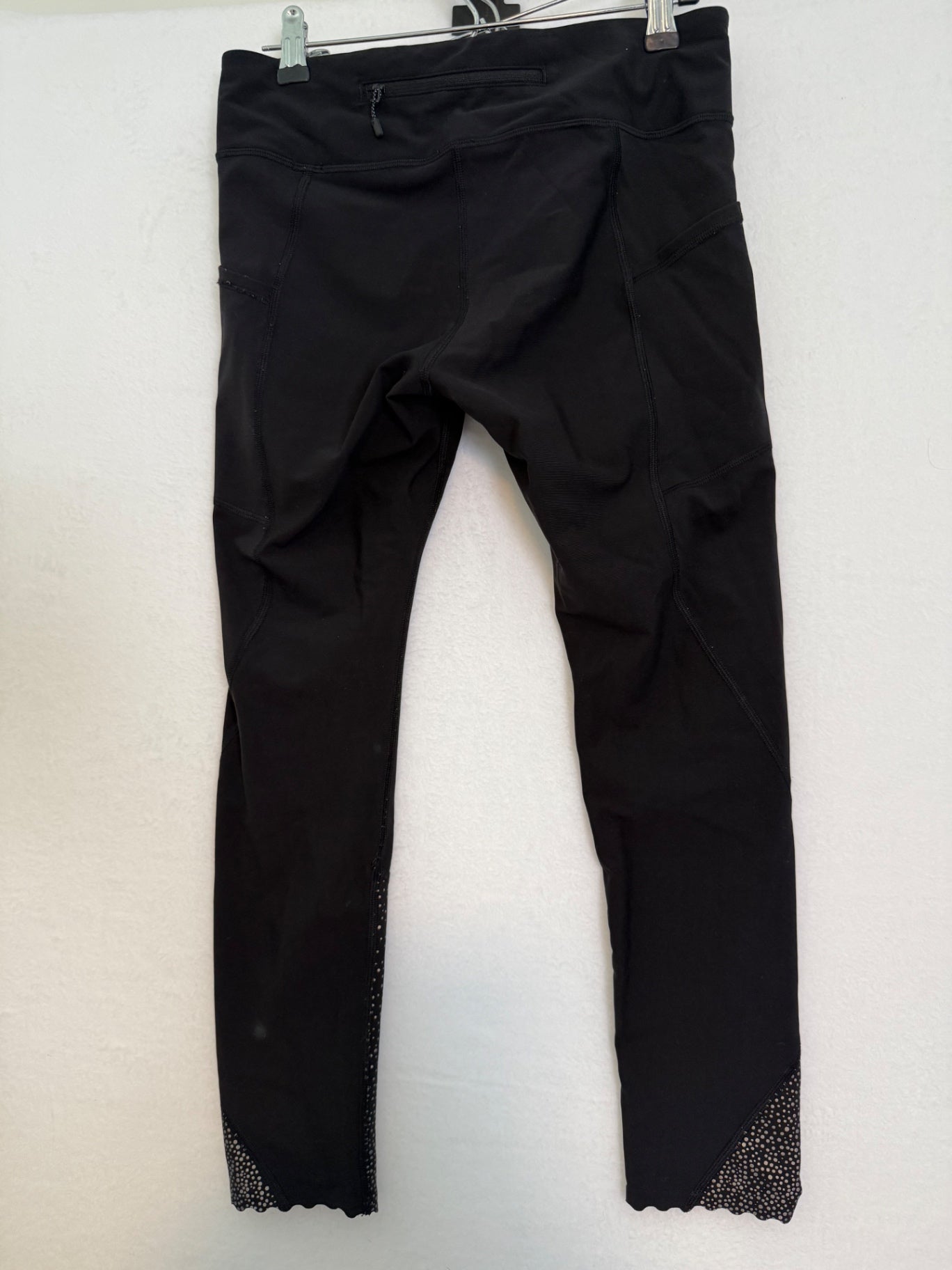 Lululemon Tight Stuff II Black Reflective Leggings 8 EUC