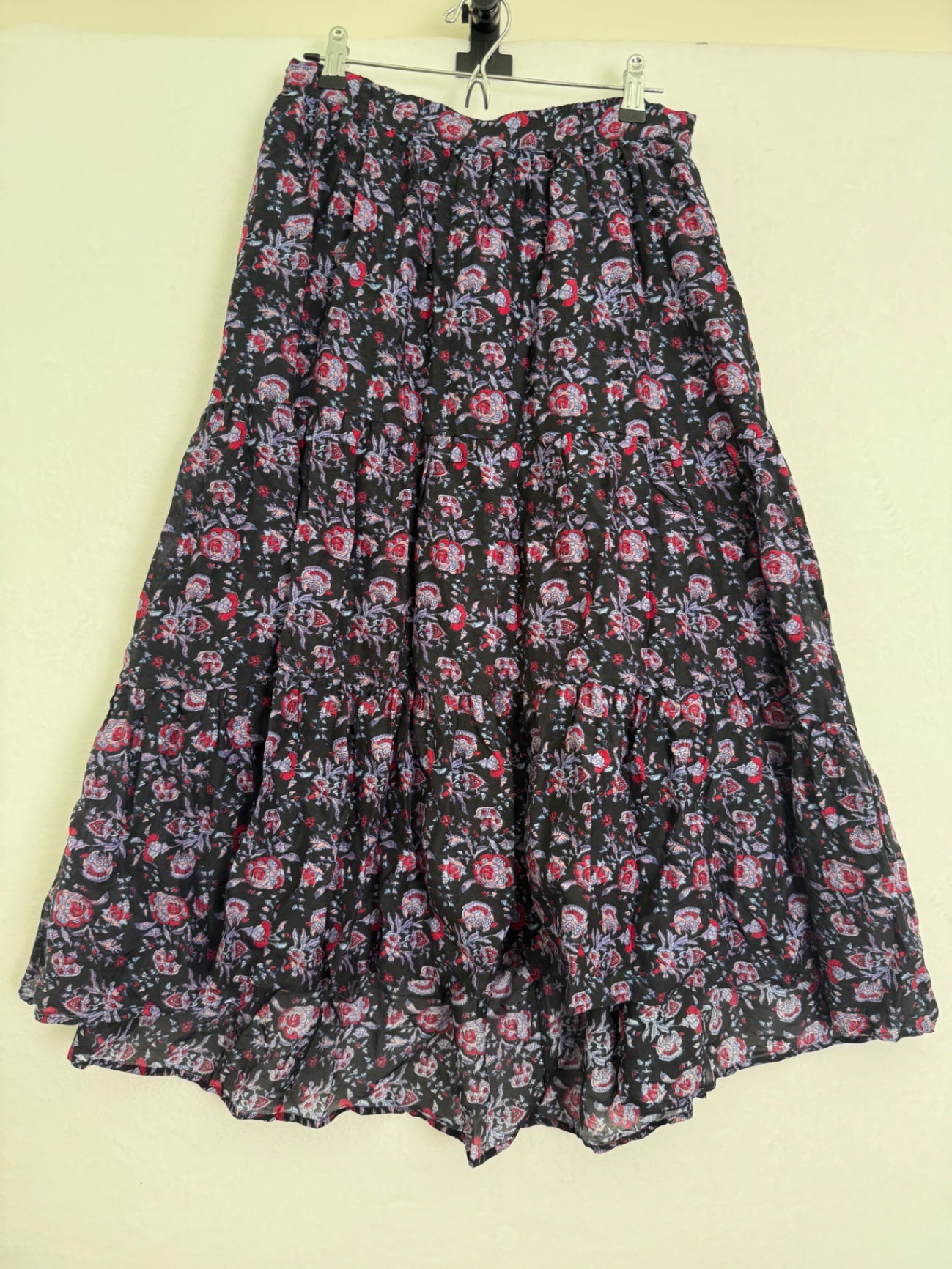 Xirena Floral Iris Skirt M EUC