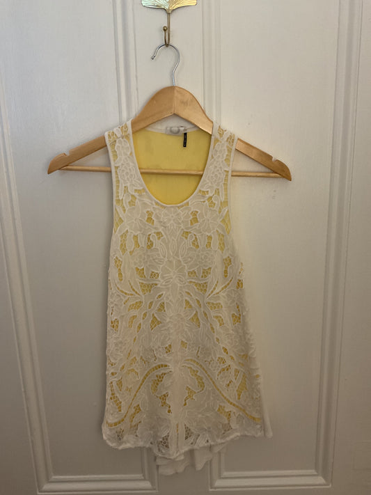 Anthropologie Akemi and Kim Top XS