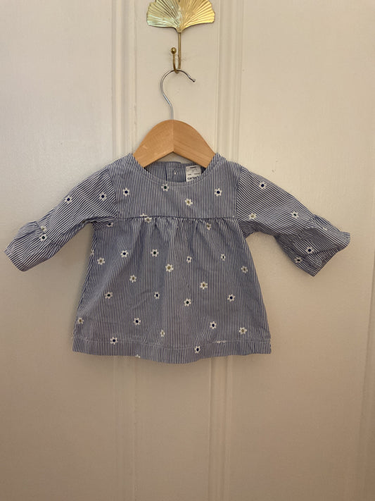 Carter's Top 6mo. EUC