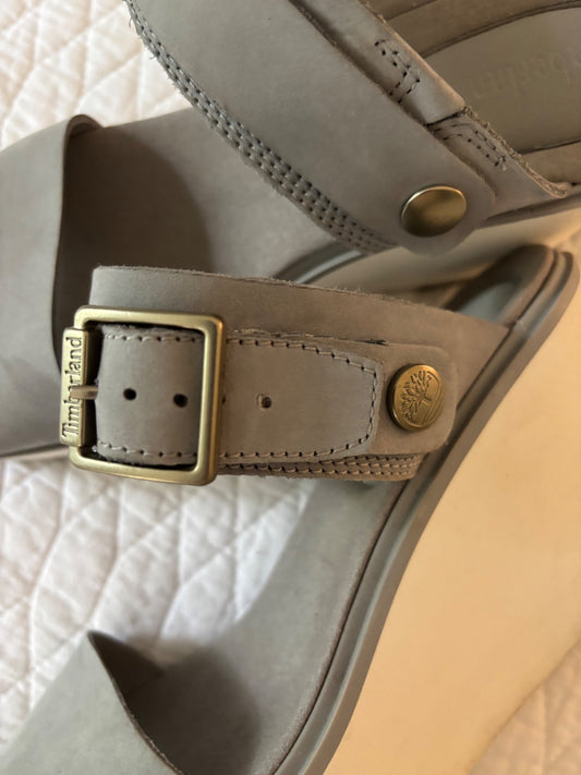 Timberland sandal 8.5 EUC 
