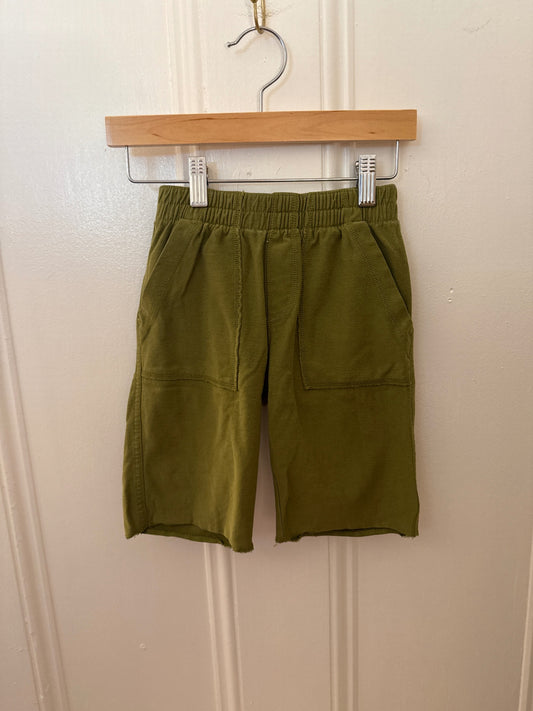 Tea Shorts 5/6Y Very Good