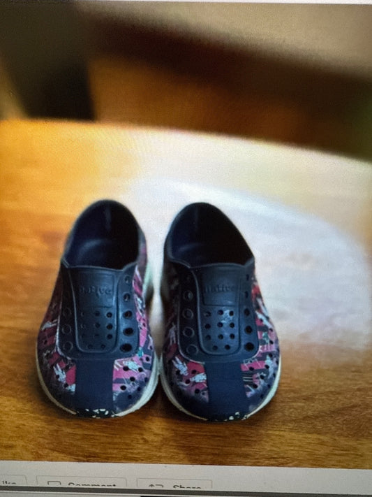 Native Shoes 8