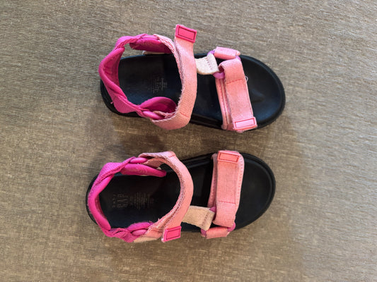 Shoes Kids 9/10 Very Good