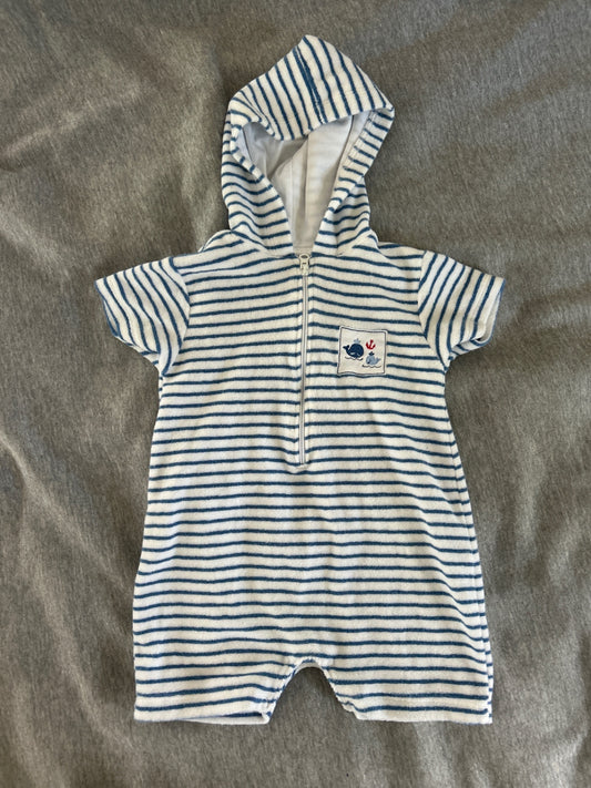 Kissy kissy Romper 9 months Very Good