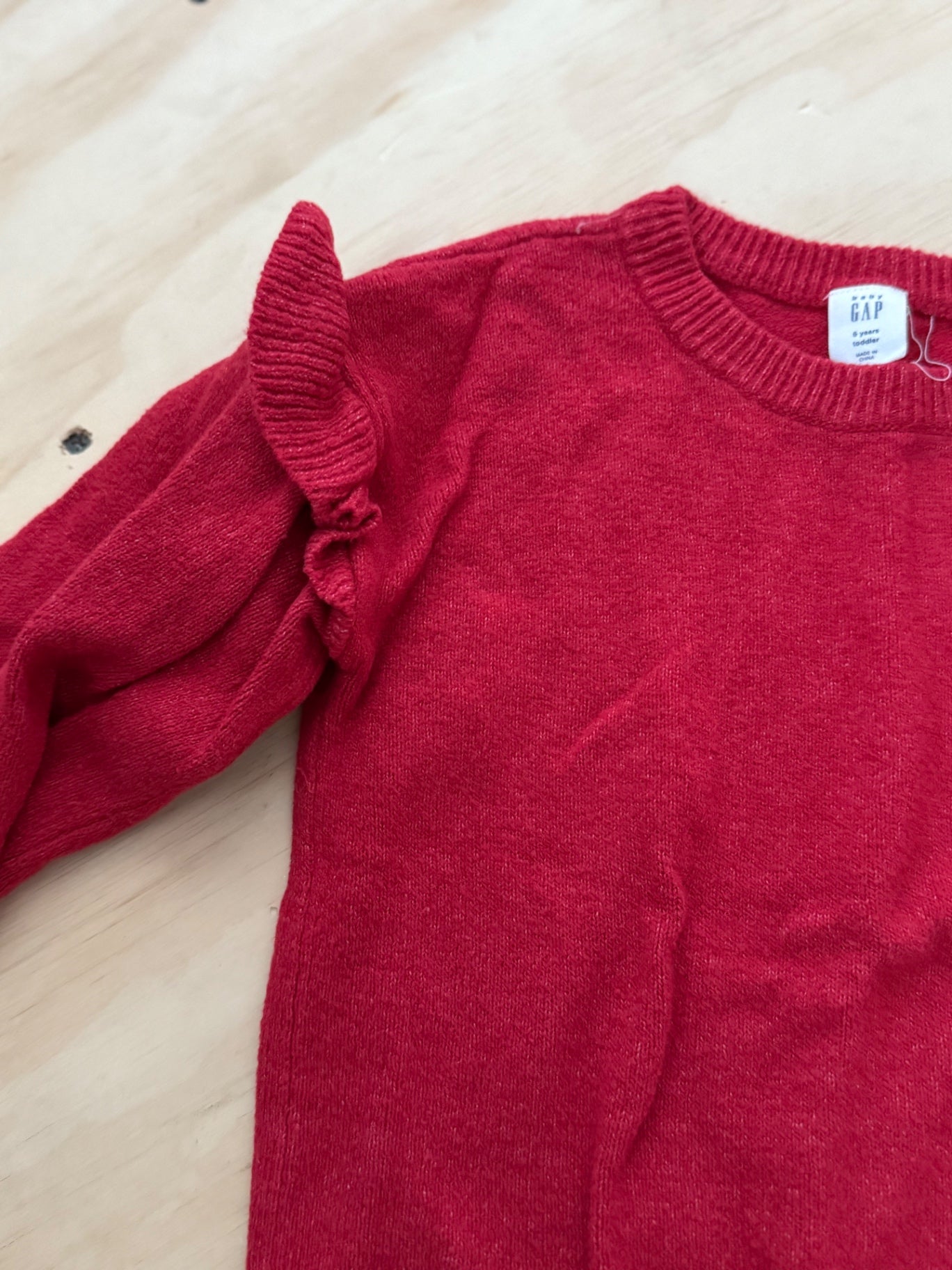 GAP Sweater 6 Very Good