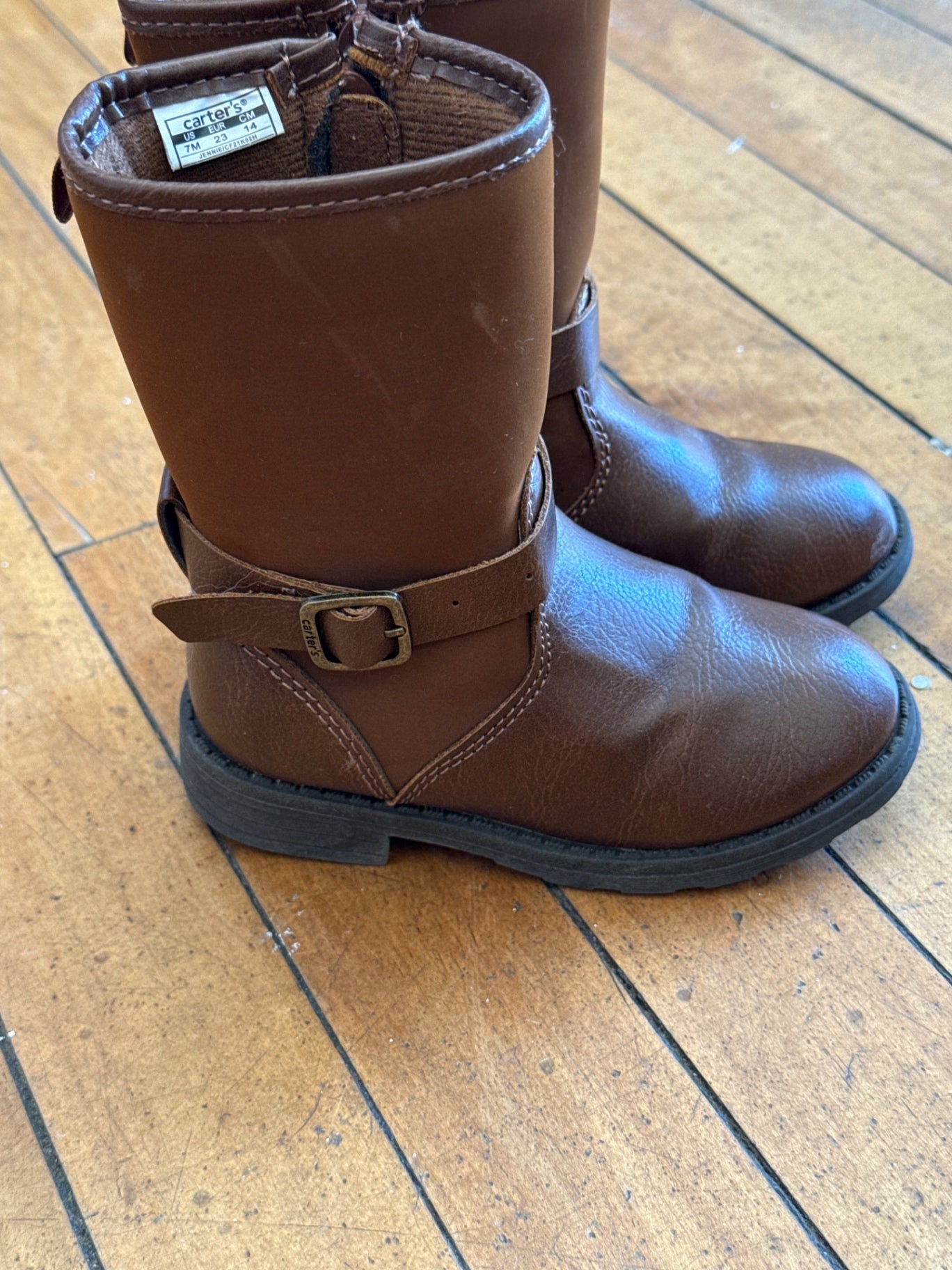 Carter's Boots 7 Very Good