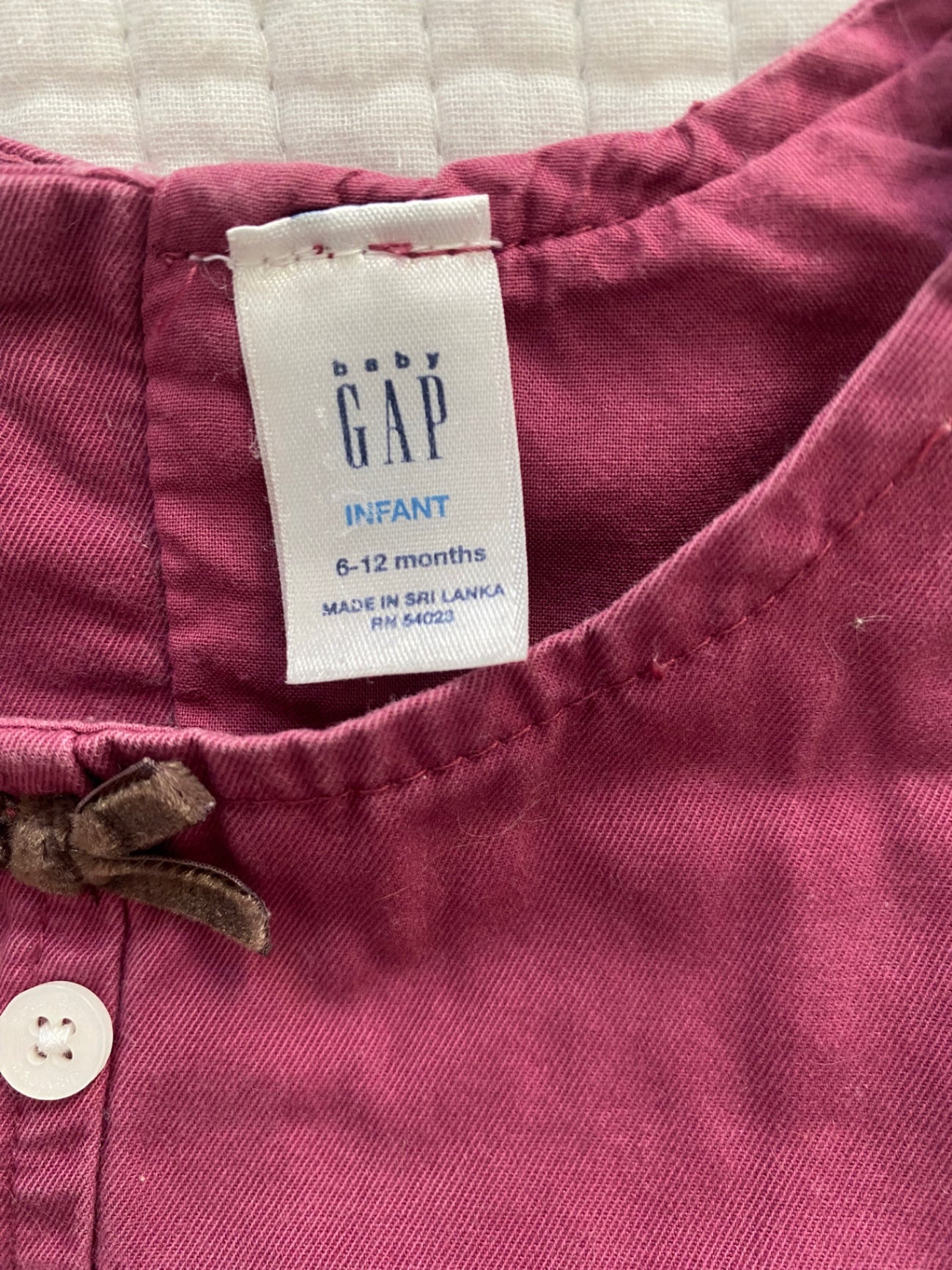 Baby GAP Dress / Jumper with acorn appliqué pockets 6-12 mos. Good