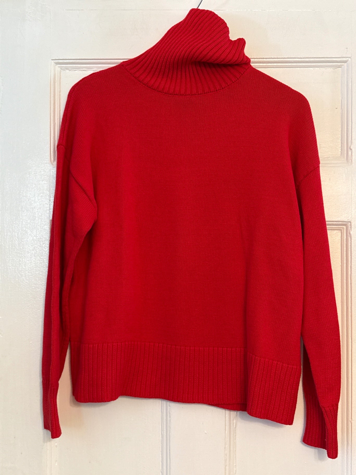 Gap Sweater M New with tags