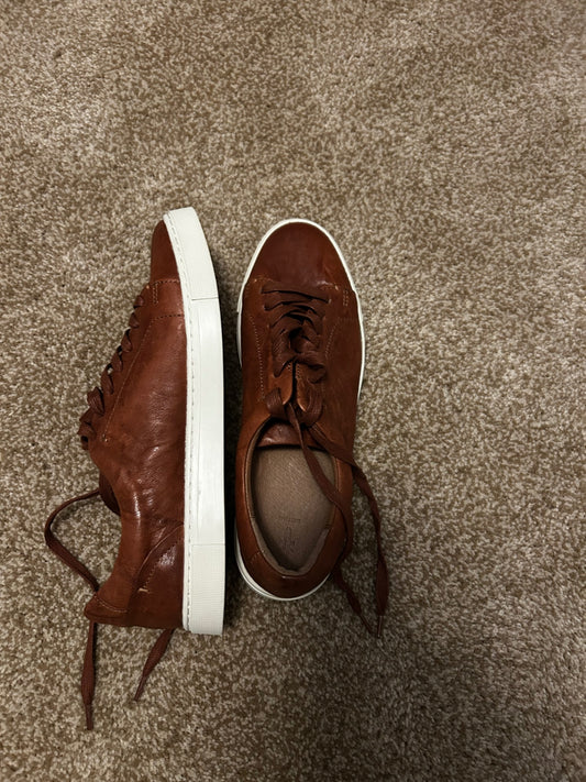 Frye Shoes 9.5 New without tags