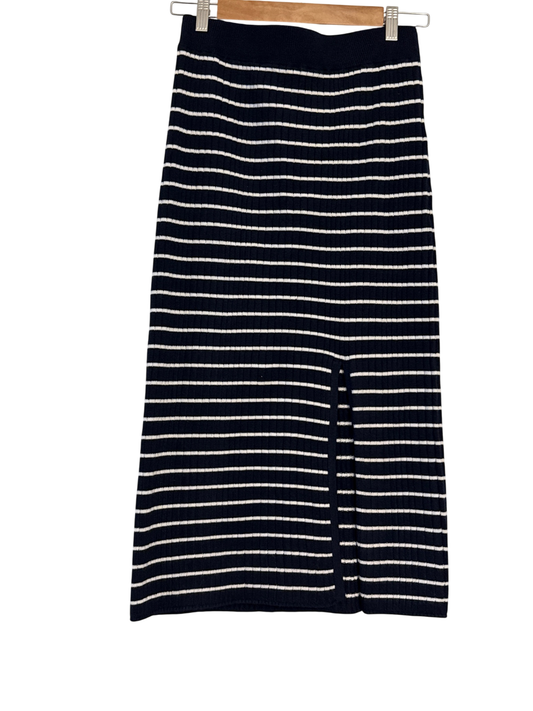 Bagatelle Skirt M New with tags