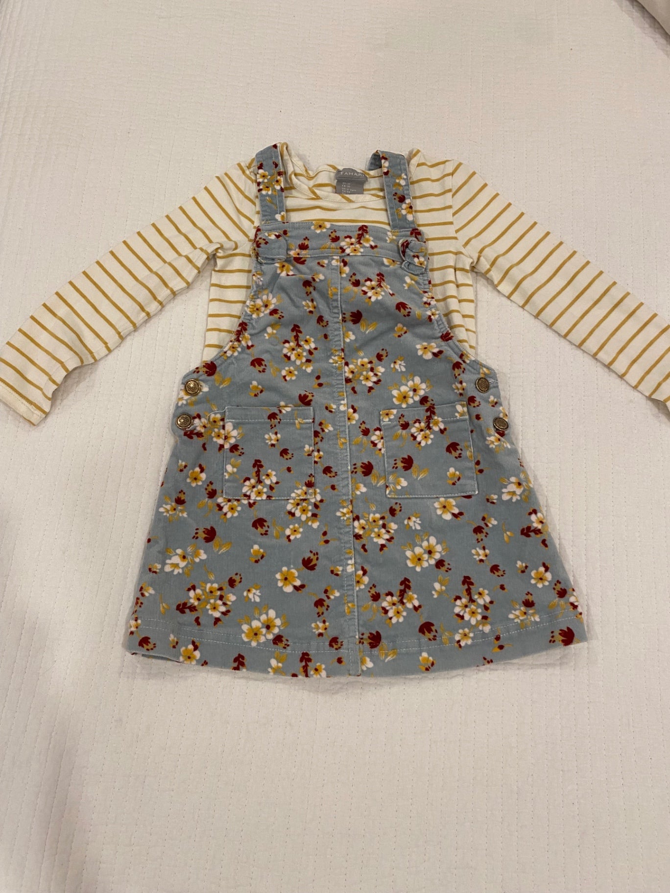 Tahari jumper with coordinating long slv. Shirt Set 3T Very Good