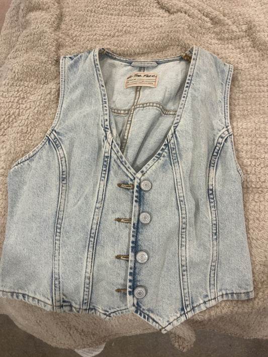 The Free Vest S Very Good