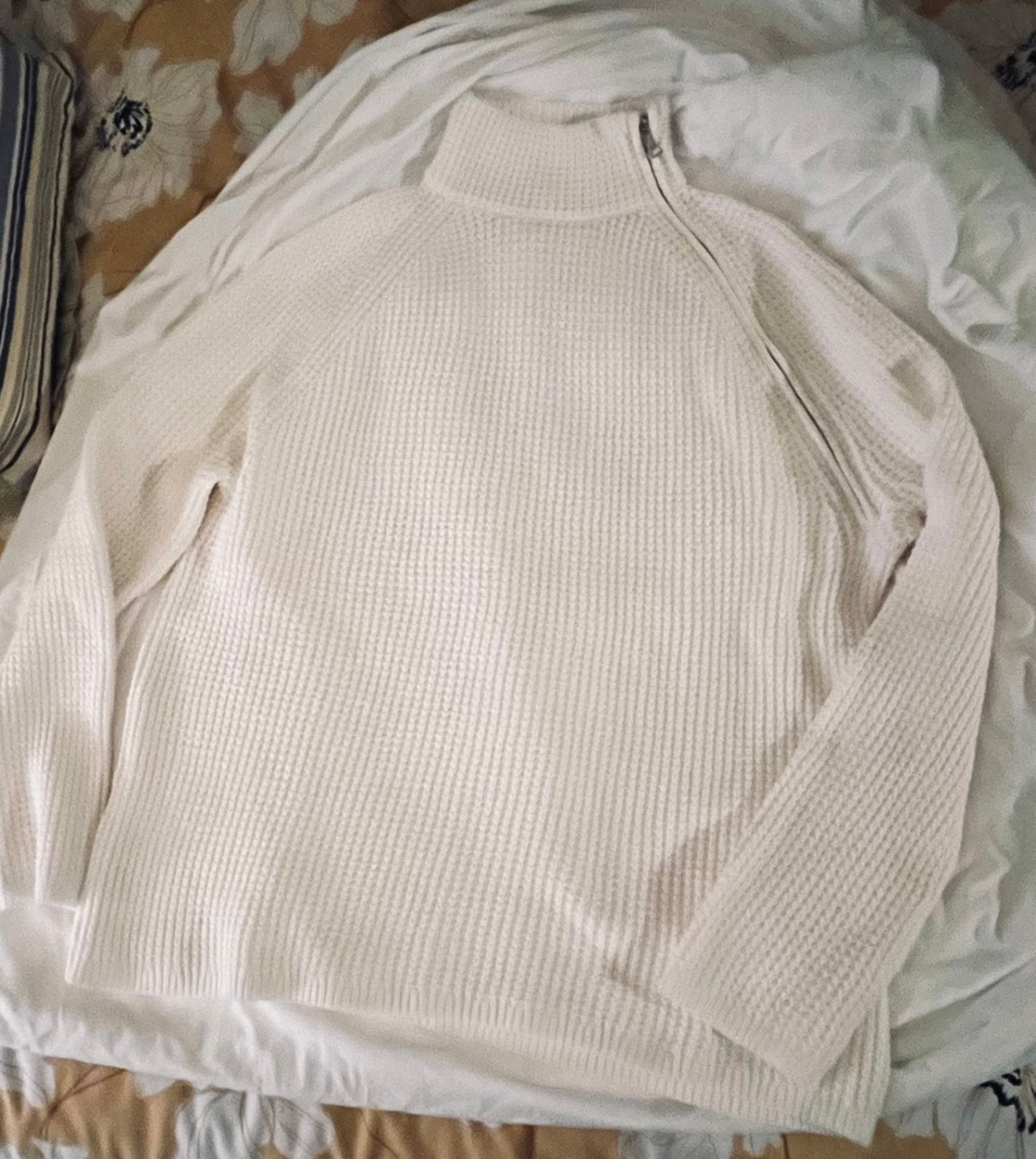 Ann Taylor Winter White Heavy Cotton Sweater with tags rcvd for xmas last year never worn