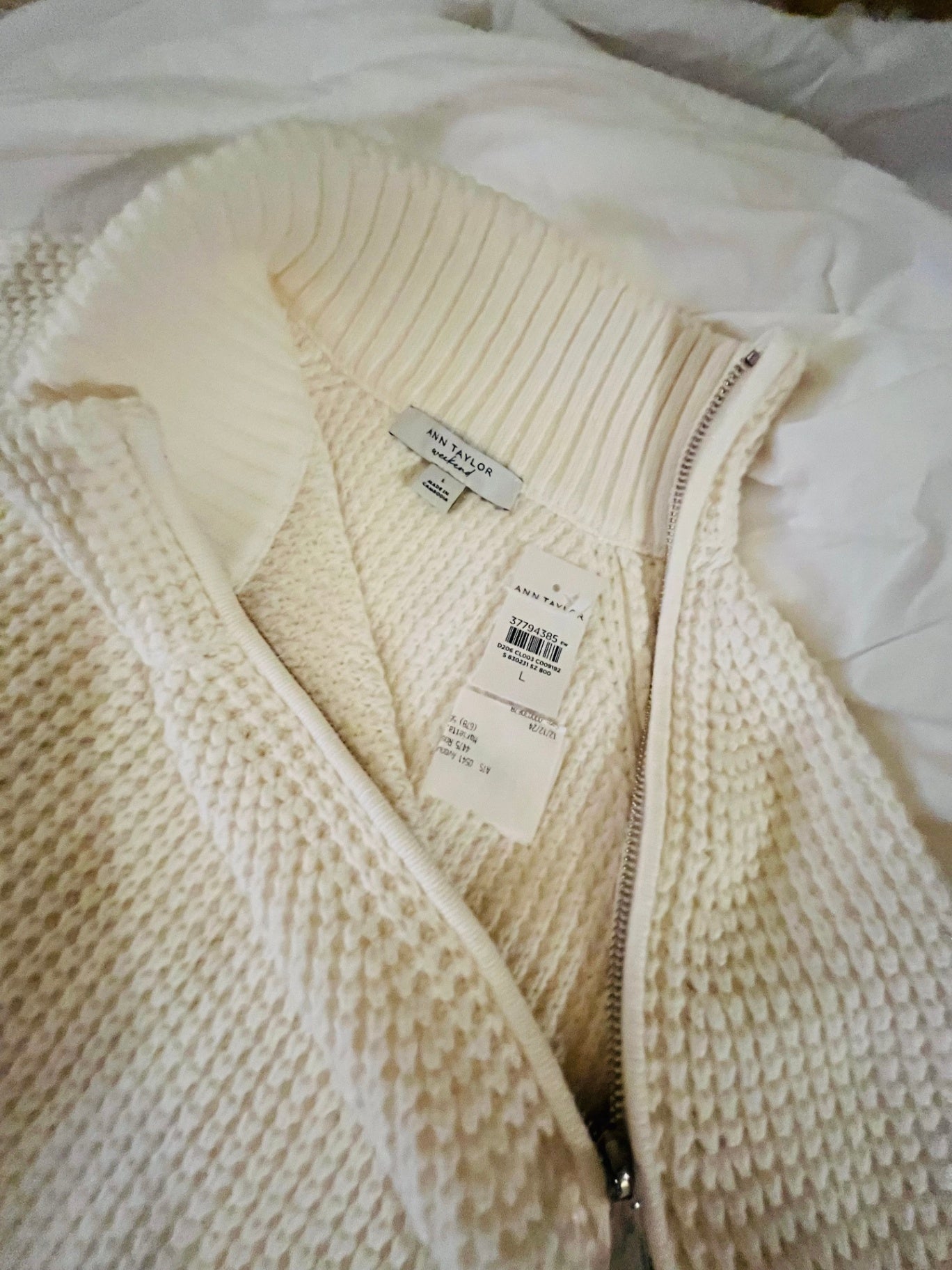 Ann Taylor Winter White Heavy Cotton Sweater with tags rcvd for xmas last year never worn
