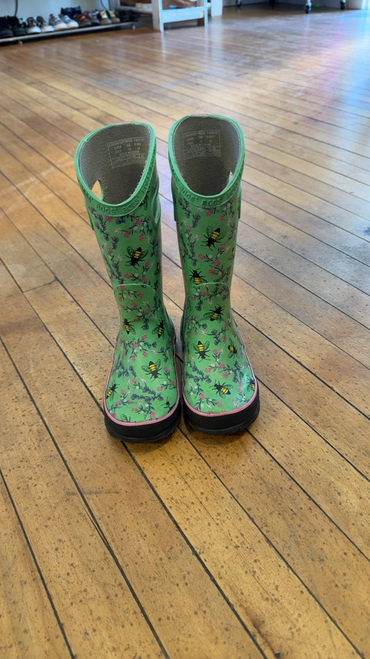 Bogs Shoes 12 Good