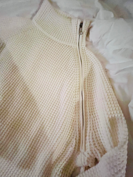 Ann Taylor Winter White Heavy Cotton Sweater with tags rcvd for xmas last year never worn