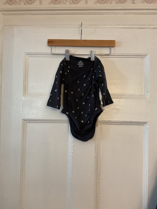 H&M Onesie 2 Pack 0-3 mo. Very Good