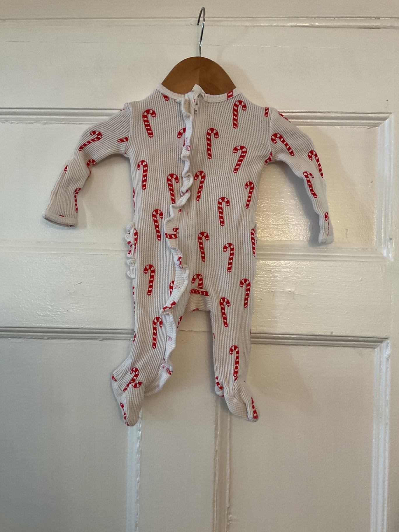 Spearmint Love Pajamas 0-3 mo. Very Good