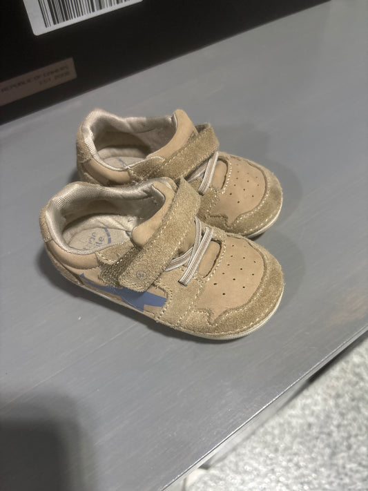 Stride Rite Shoes 5.5 Good