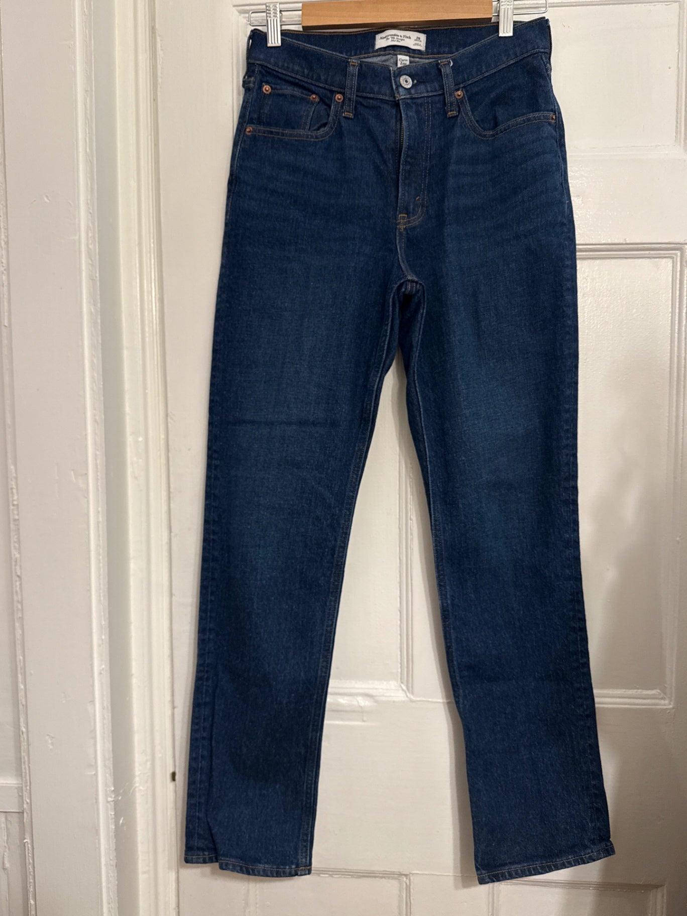 Abercrombie & Fitch the 90’s Straight Midrise Jeans 26 Very Good