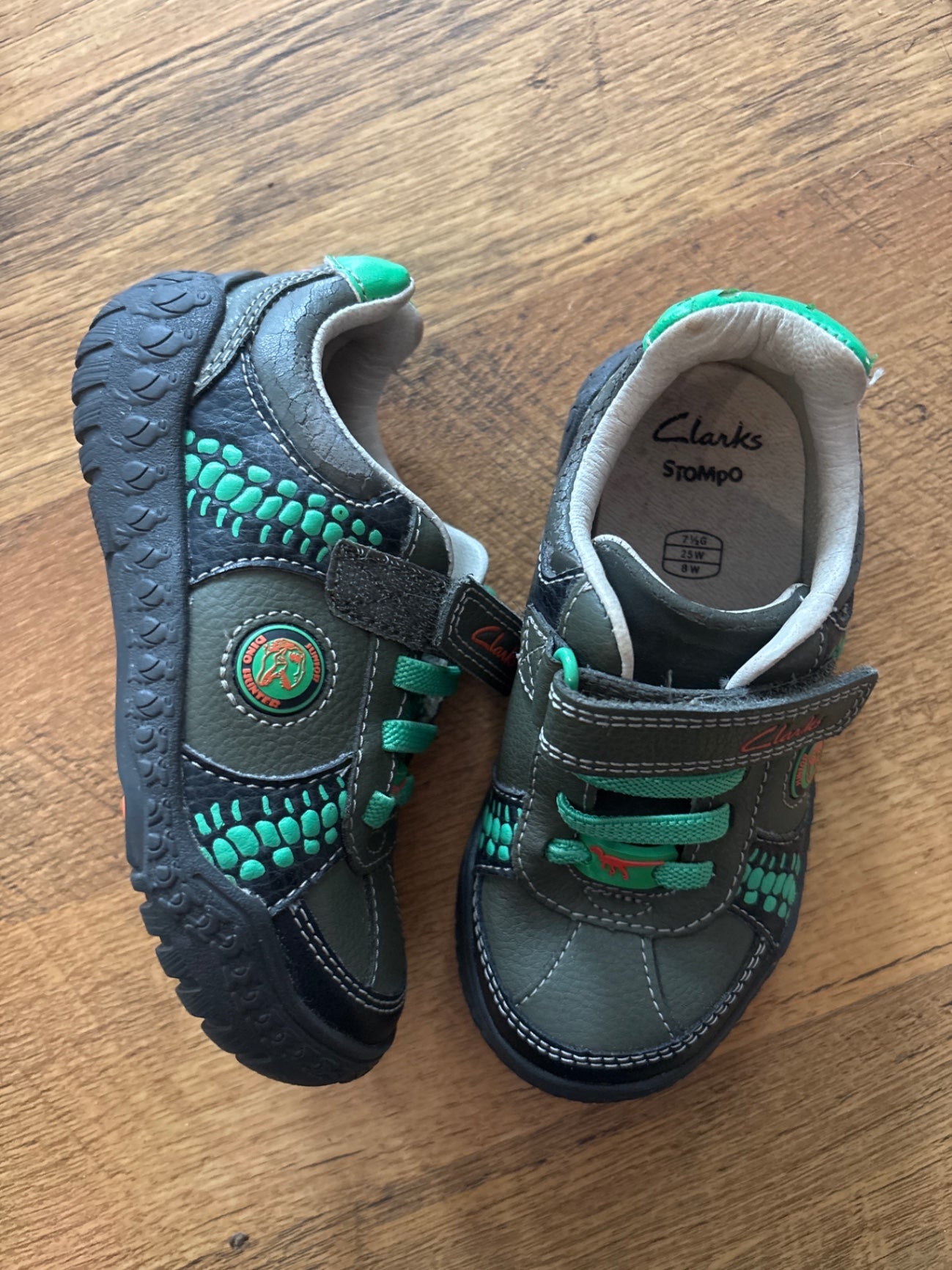 Clarks Shoes 7.5