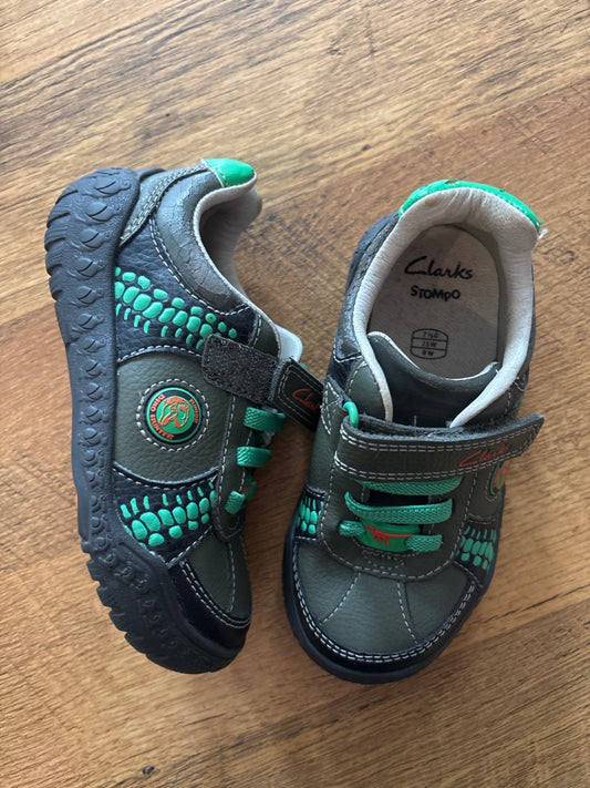 Clarks Shoes 7.5