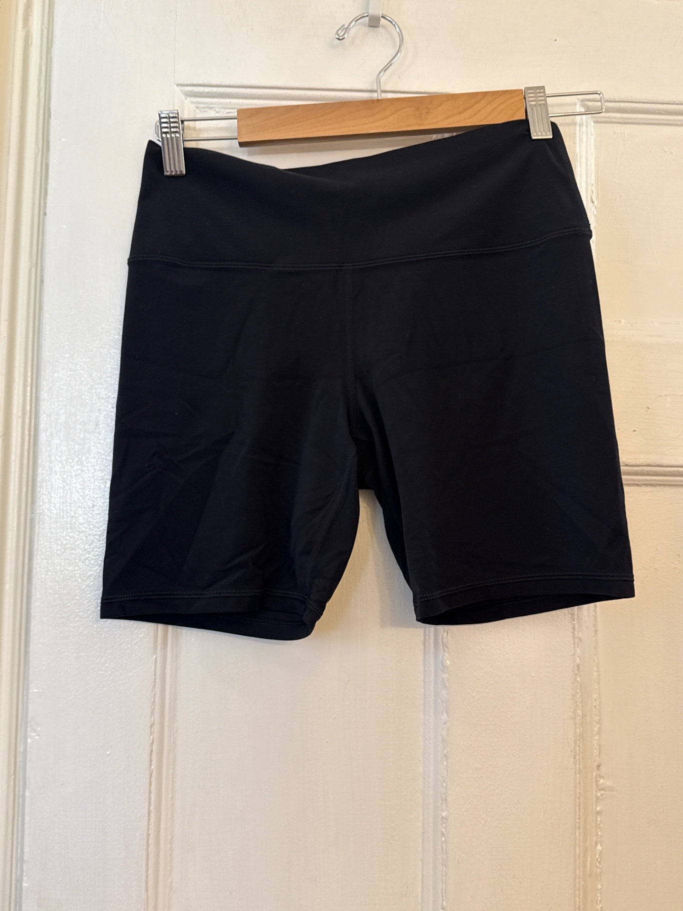 Athleta Shorts L