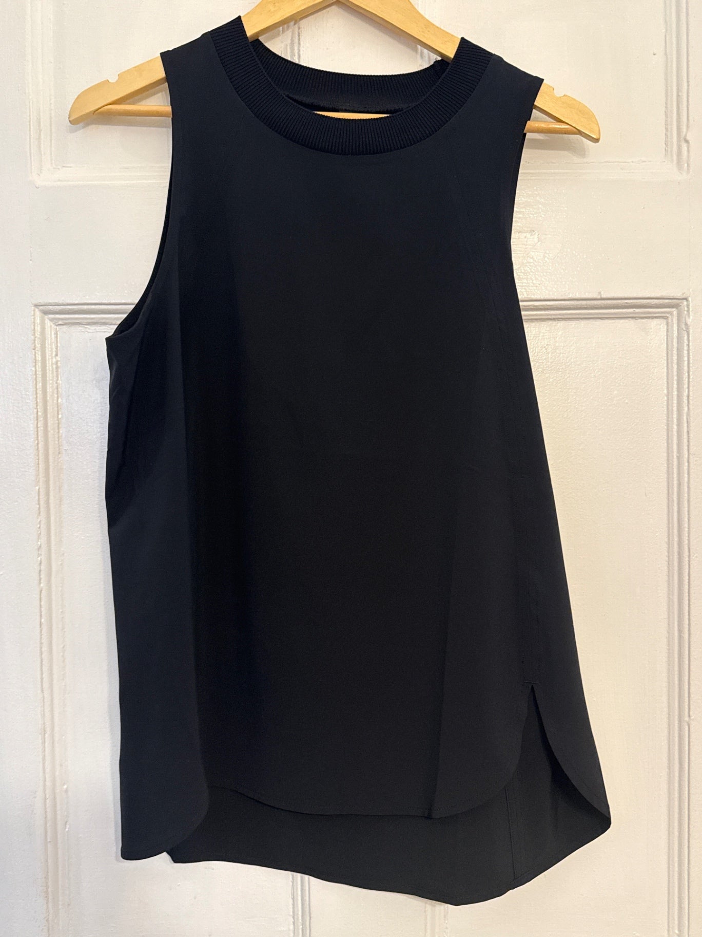 Athleta Top M
