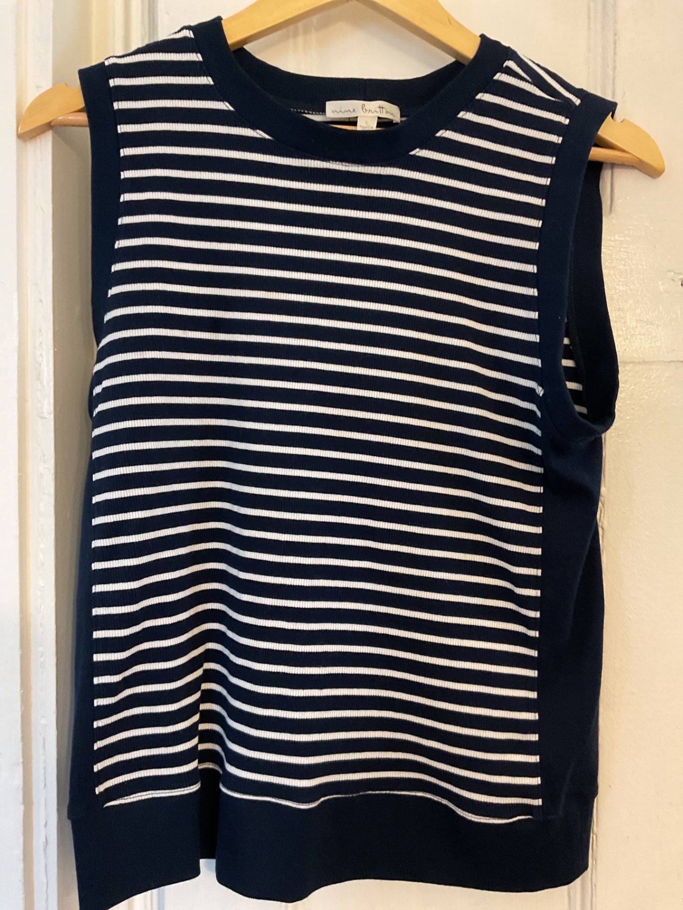 Nine Britton Sleeveless Top L