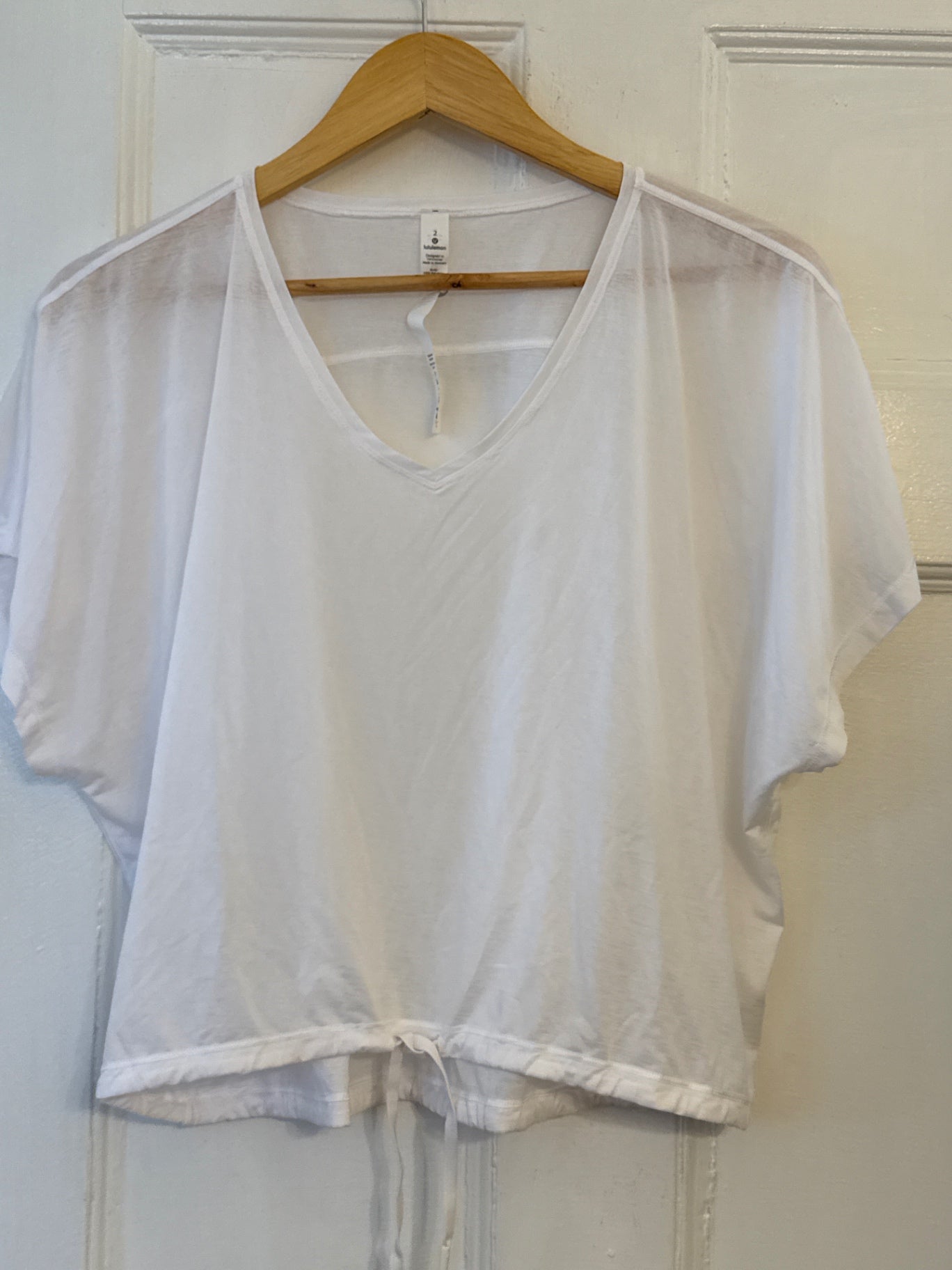 Lululemon T-Shirt 2 Very Good
