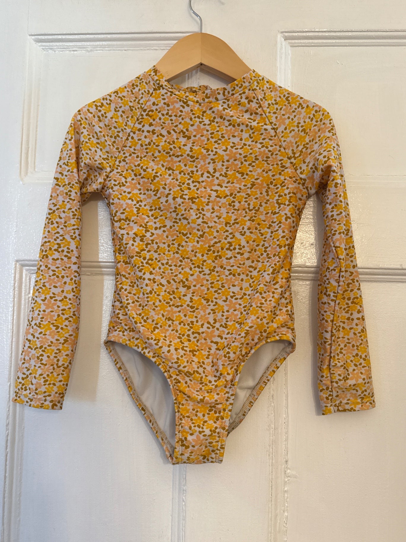 Art Class Swimwear 4/5T Good
